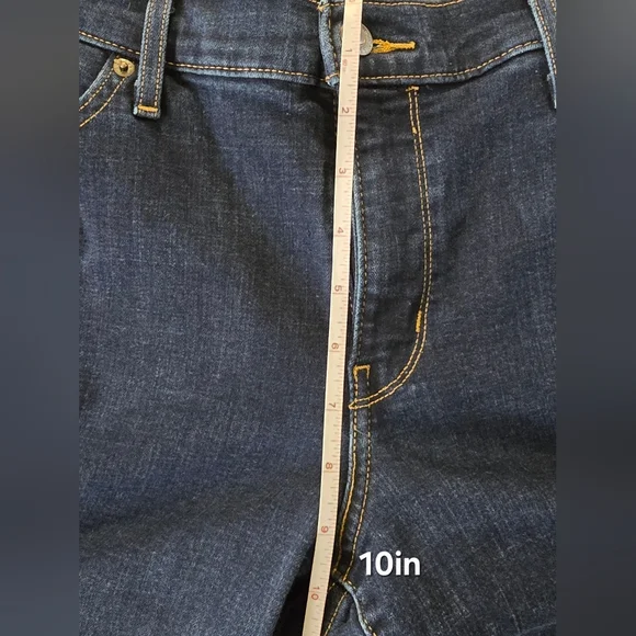 Levi's Size 16W Womens Dark Wash Blue Jeans Straight Cut - Picture 7 of 10